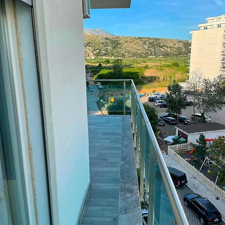 Apartment Deja Blue