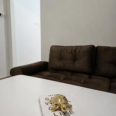 Apartment Deja Blue